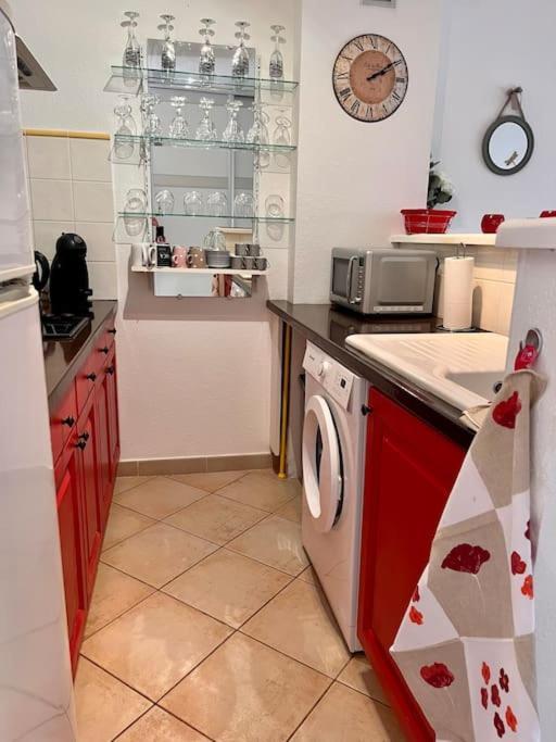 Joli Studio Tout Confort Proche Toutes Commodites Dans Residence Calme LʼÎle-Rousse Exteriör bild