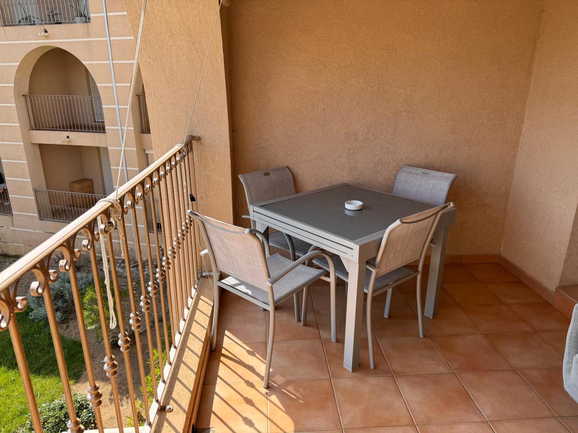 Joli Studio Tout Confort Proche Toutes Commodites Dans Residence Calme LʼÎle-Rousse Exteriör bild